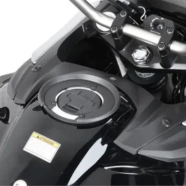 Imagen de KIT ADAPTADOR METALICO GIVI SUZUKI (BF01)
